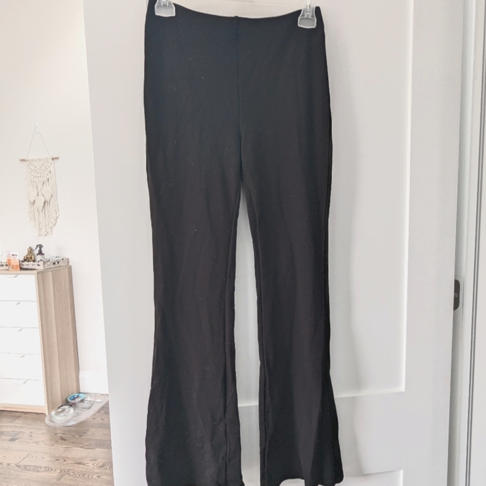 H&M stretchy flare leggings